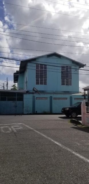 3 story warehouse with 9,200 sq ft. 4 offices. In a great location, San Juan, with easy asccess to the ERM and the highway. Commercial lift for easy movement of goods to all floors.
