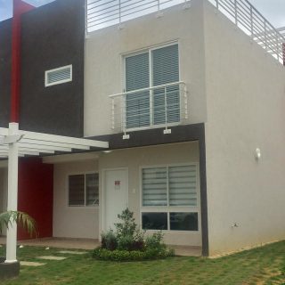 MONTROSE PLACE- 3 BEDROOM, 2 AND 1/2 BATHROOM TOWNHOUSE FOR SALE