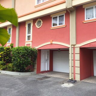 Townhouse for Sale in Cascade