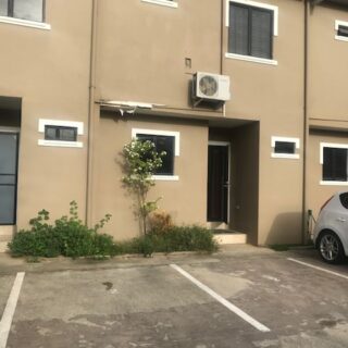 Townhouse for sale in Petit Valley