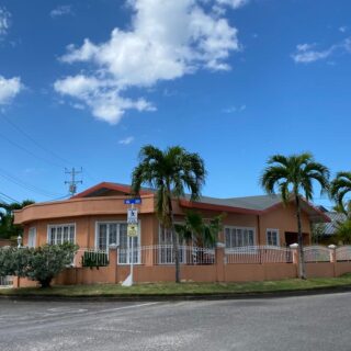 Nina Drive, Westmoorings