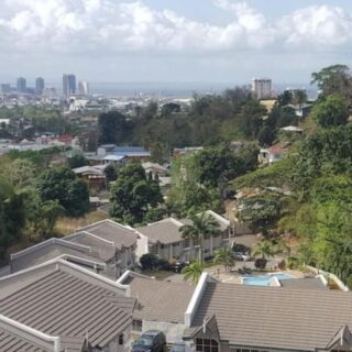 Townhouse of sale Maraval