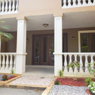 Apartment For Sale in Maraval