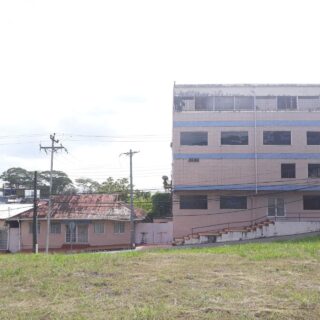 San Fernando Commercial Building for Rent