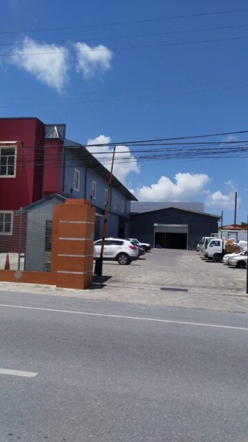 Warehouse for rent in Charlieville