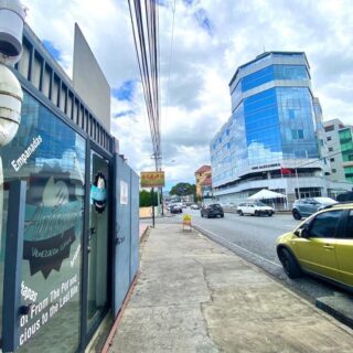 Retail space for rent in POS