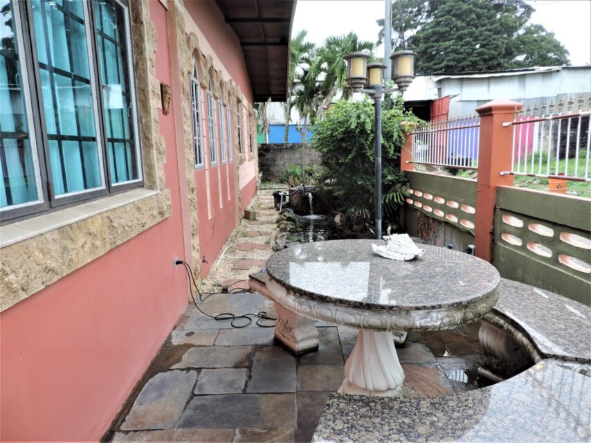 3 Bedroom 3.5 Bath One Level House For Sale Arima