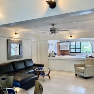 APT FOR SALE AT COUNTRY CLUB TOWERS, MARAVAL @ $1,790,000