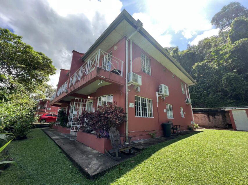 Moonridge Villas, Cupen Road, Maraval – FOR RENT