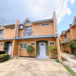 Townhouse For Rent in Westmoorings