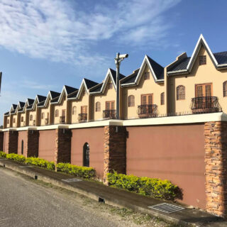 Townhouse For Rent in Piarco