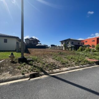 Residential plot for sale in Arima