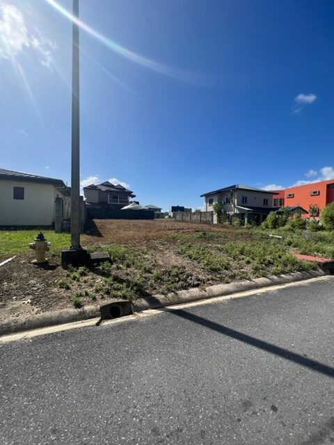 Residential plot for sale in Arima