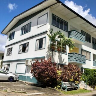 📍Gittens Avenue Maraval (next door to Starlite Drugs) FOR RENT- move in ready one bedroom apartment😍