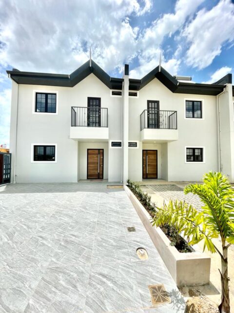 NEW 3 BED/2.5 BATH TOWNHOUSES, GATED COMMUNITY, CUNUPIA