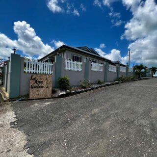 Le Ann Gardens, Freeport | For Sale or Rent