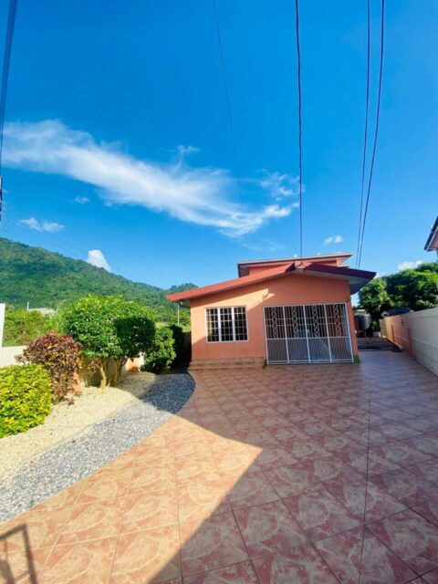 Diego Martin House For Sale/Rent