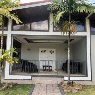 📍This lovely spacious one-storey home is situated on 7,691 sq. ft. leasehold land located on Regents Drive East, Westmoorings By the Sea in close proximity to ALL AMENITIES!