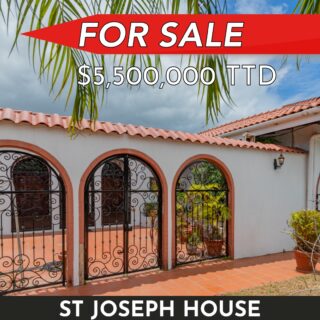 St Joseph House for Sale: 8 Beds, 4.5 Baths, Unfurnished