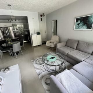 West Hills, Petit Valley- Apartment For Sale