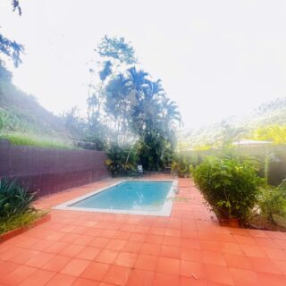Santa Cruz-4Bedroom Home with Pool-Lush Green Outdoors Space