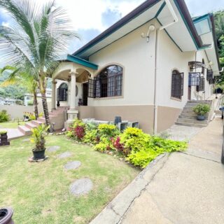 ✨ HOUSE FOR SALE ✨ | Pax Vale, Santa Cruz📍  Asking Price: TTD $3,200,000 ONO 🏷️