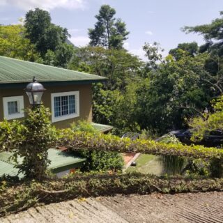MARAVAL: 6 Bedroom Home for Sale