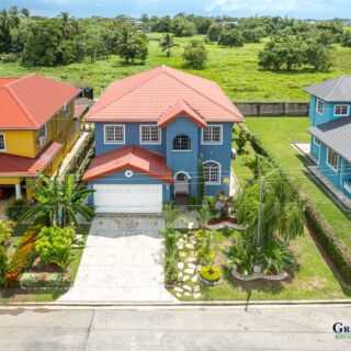 🔷Palm View Gardens Freeport 2 storey Executive House for Sale- 3.65M negotiable