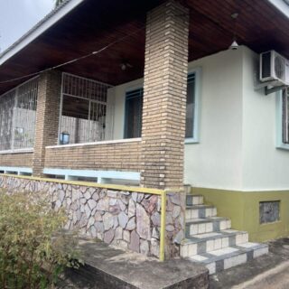 Prime Property in Woodbrook: Ideal for Residential or Commercial Use!