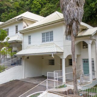 Townhouse For Sale – The Groves, Goodwood Park – $4.1MTT
