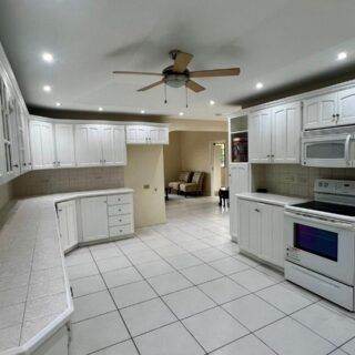 Apartment – Elm Avenue ,Bayshore – For Rent – TT$12,000.