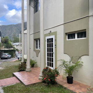 Townhouse For Rent In Maracas Valley