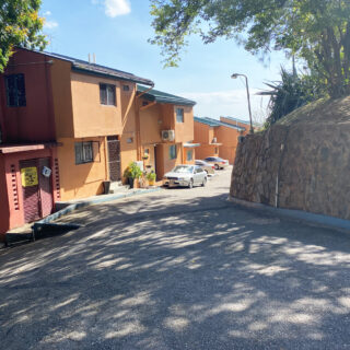Townhouse For Rent In Fort George