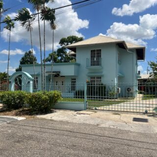 Two-story home for rent in Carapichima