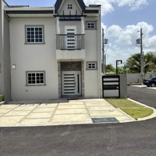 CYPRESS VILLAS, PIARCO Executive Newly Built 3 Bedroom End Unit Townhouse for Rent