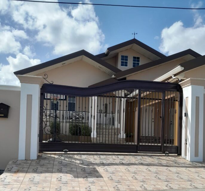 House for Sale Hillview Gardens, St. John Trace, Avocat 2.2m (Neg