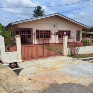 AROUCA FIVE RIVERS SINGLE STOREY HOUSE 4BR 2.5BATH ON 5000SF FREEHOLD LAND FIXER UPPER $1.65M