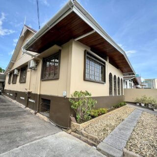 🏠🌟  Sale Listing Alert! 🌟🏠  📍 SCOTT BUSHE STREET, PORT OF SPAIN – Explore this charming single-storey residence with two annexes situated to the rear, offering a unique and spacious living experience.