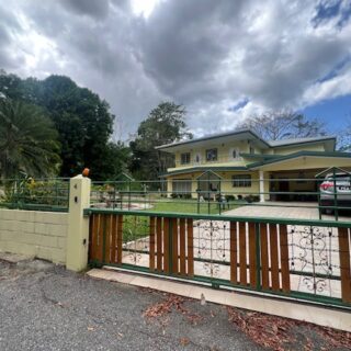 House and land for sale in Upper Santa Cruz