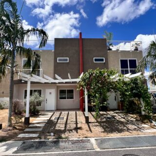 FOR SALE: 3 Bedroom Montrose Place, Chaguanas Townhouse