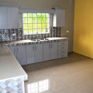 Aranguez 2 Bedroom apartment for Rent