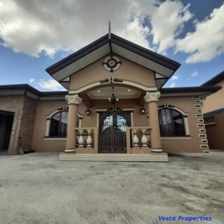 Gorgeous 5 Bedroom House – Woodford Gardens, Chaguanas