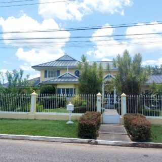 FOR SALE: HOUSE: VALSAYN NORTH: TT$11,000,000.00