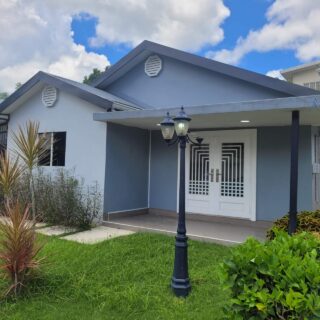 Poolside 2 Maracas St. Joseph 3 Bed 2 Bed bungalow