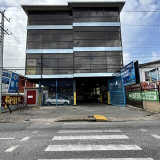 Three Story Commercial Building for Rent in Marabella