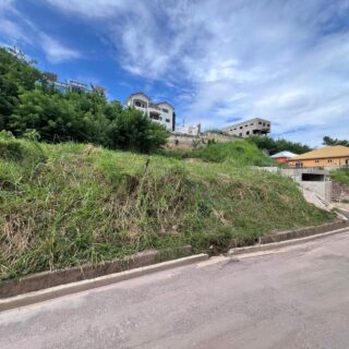 LAND FOR SALE ⛰️  UPPER MENDEZ DRIVE, CHAMPS FLEURS 📍  ASKING PRICE: TTD $1.3M Or Nearest 🏷️