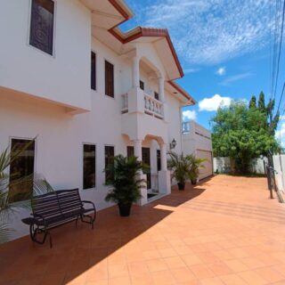 Eldorado 4 bedroom 4 bath ( Ensuite)