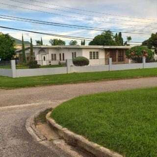 VALSAYN N. CORNER SINGLE STOREY HOUSE WITH SELF-CONTAINED ANNEX $15000