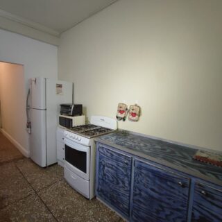 Spacious Furnished 1-Bedroom Apartment for Rent located in Cascade