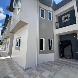 ✨BRAND NEW TOWNHOUSES FOR SALE✨  MARACAS, ST. JOSPEH 📍  ASKING PRICE: TTD $2.2M 🏷️